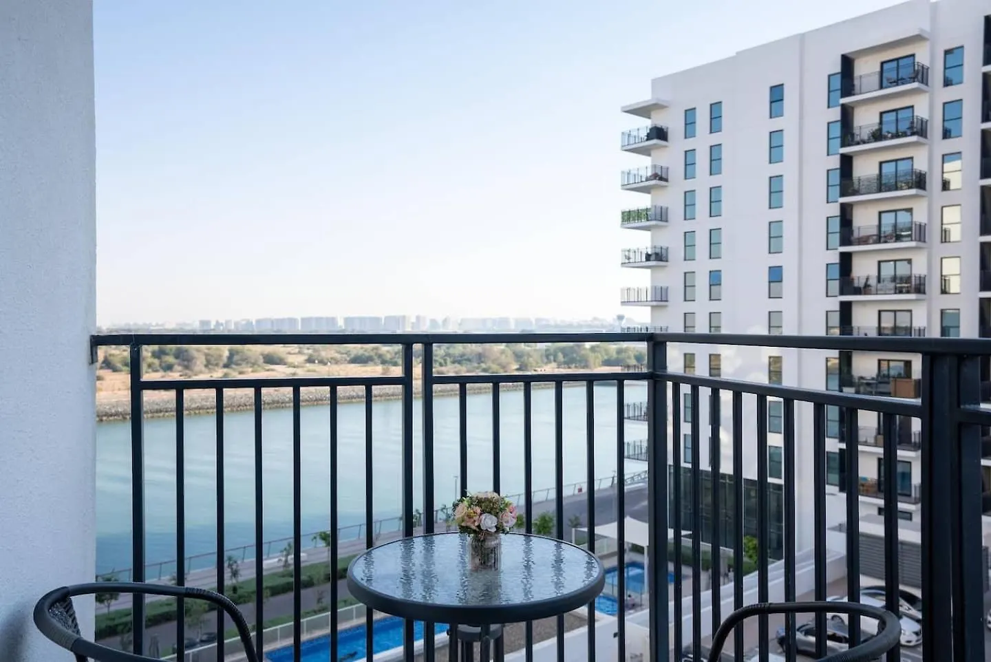 Romantic Studio In Yas Canal View أبو ظبي 0*,